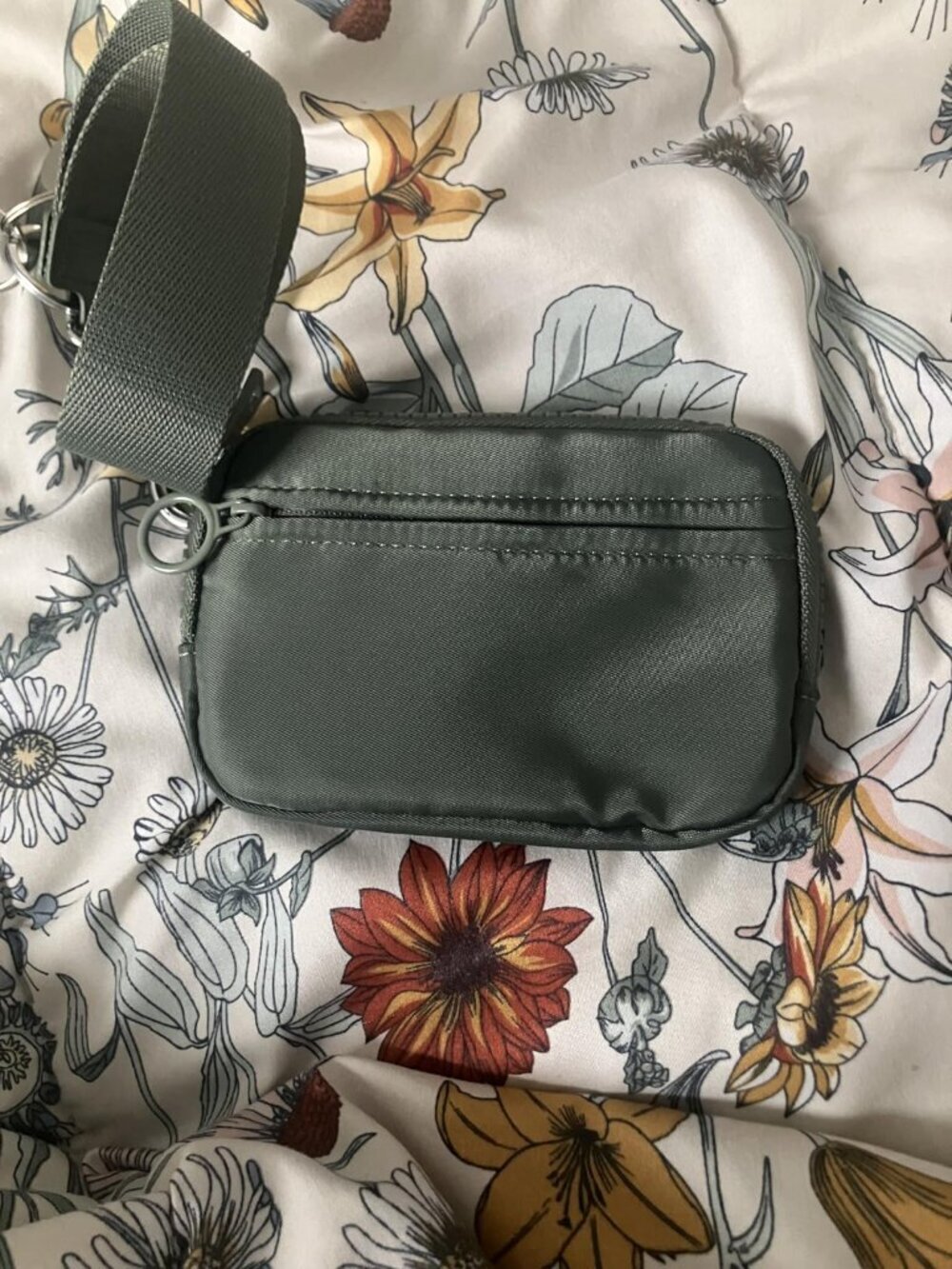Wallet for Women Purse Keychain Mini Zip Card Case with Clear ID Zipper Coin
